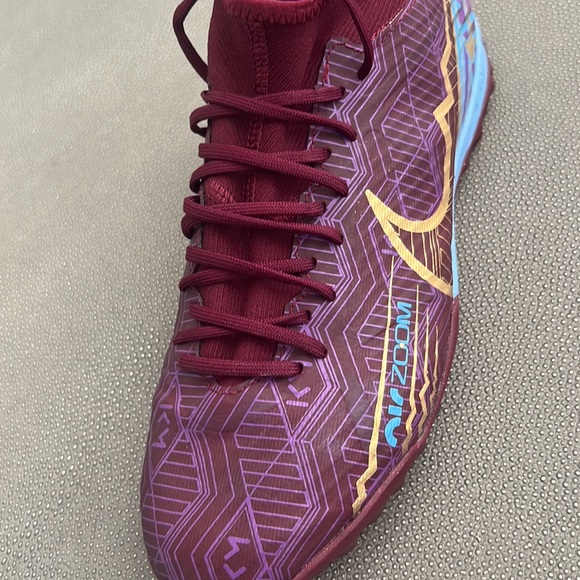 Nike Men's Zoom Mercurial Superfly 9 Academy KM TF Dark Beetroot/Gold - Mbappé - Picture 2 of 4